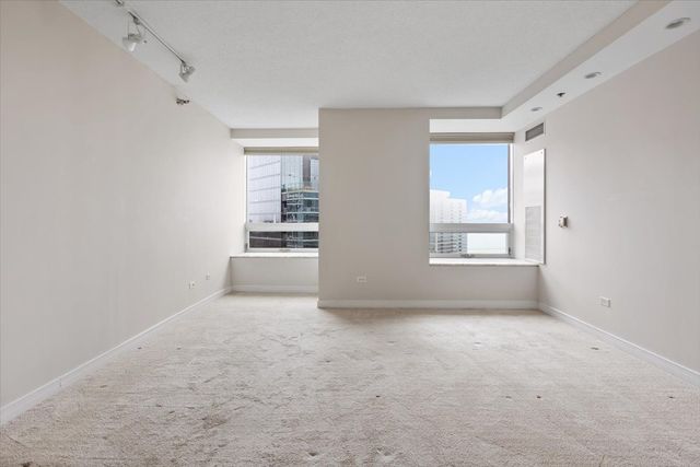 512 N McClurg Court 3904, Chicago, IL 60611