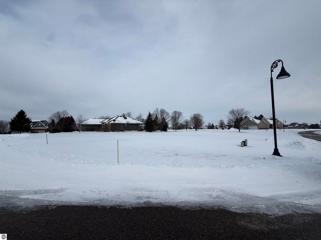 Image 2 of property listing at 4231 Wolverine Drive, Williamsburg, MI 49690