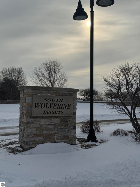 Image 8 of property listing at 4231 Wolverine Drive, Williamsburg, MI 49690