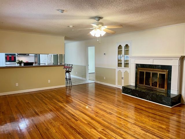 400 Pinecrest Dr., Dothan, AL 36301