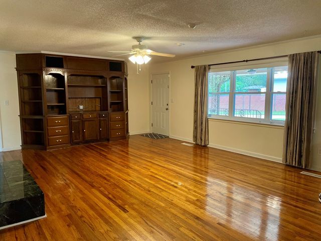 400 Pinecrest Dr., Dothan, AL 36301