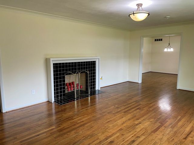 400 Pinecrest Dr., Dothan, AL 36301