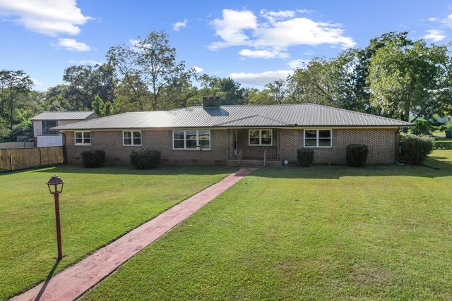 400 Pinecrest Dr., Dothan, AL 36301