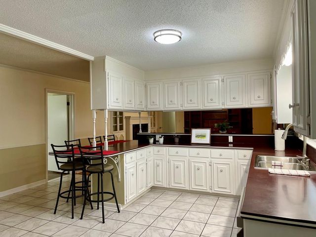 400 Pinecrest Dr., Dothan, AL 36301