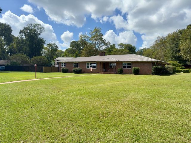 400 Pinecrest Dr., Dothan, AL 36301