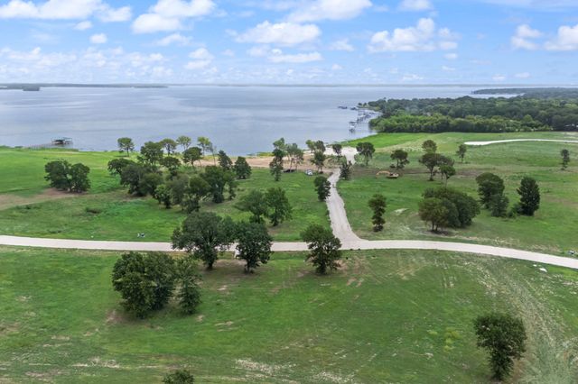 153 Endless Drive, West Tawakoni, TX 75474