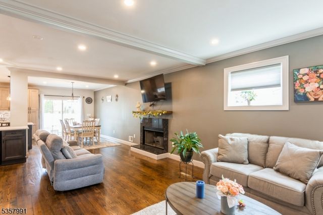 421 Cherry St, Roselle Park Boro, NJ 07204