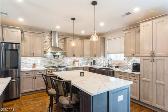 421 Cherry St, Roselle Park Boro, NJ 07204