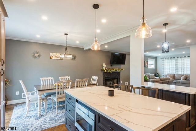 421 Cherry St, Roselle Park Boro, NJ 07204