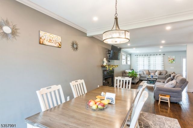 421 Cherry St, Roselle Park Boro, NJ 07204