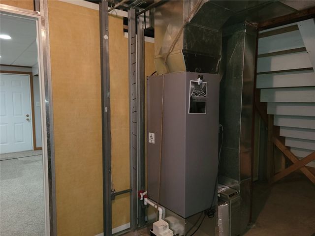 15 Willow Ln, Pine Twp, PA 16127