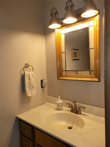 15 Willow Ln, Pine Twp, PA 16127