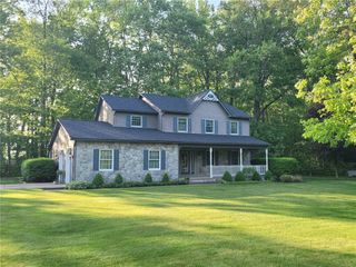 15 Willow Ln, Pine Twp, PA 16127