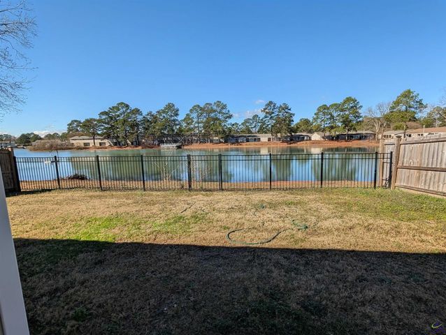 125 N Sky Drive, Warner Robins, GA 31093