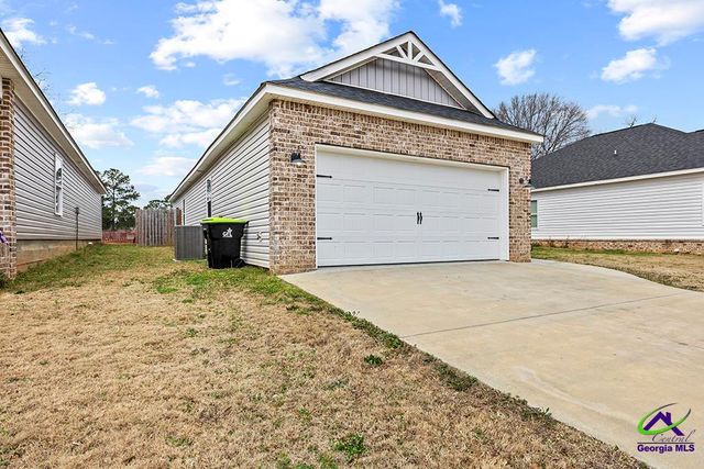 125 N Sky Drive, Warner Robins, GA 31093