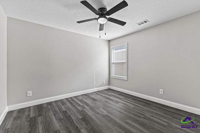 125 N Sky Drive, Warner Robins, GA 31093