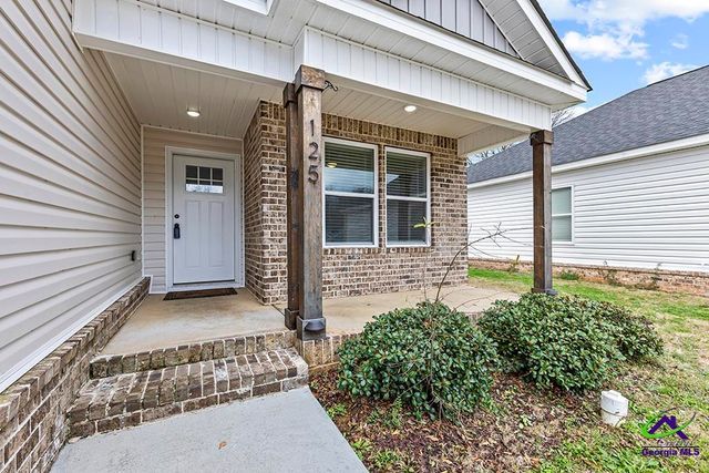 125 N Sky Drive, Warner Robins, GA 31093