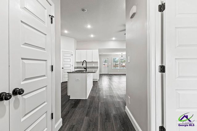 125 N Sky Drive, Warner Robins, GA 31093