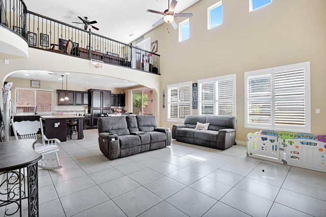3450 N Jason Avenue, Fresno, CA 93737