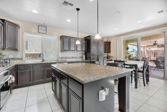 3450 N Jason Avenue, Fresno, CA 93737