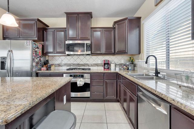 3450 N Jason Avenue, Fresno, CA 93737