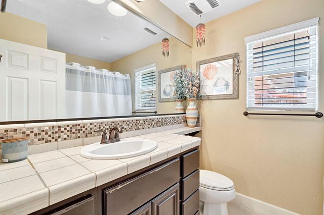 3450 N Jason Avenue, Fresno, CA 93737