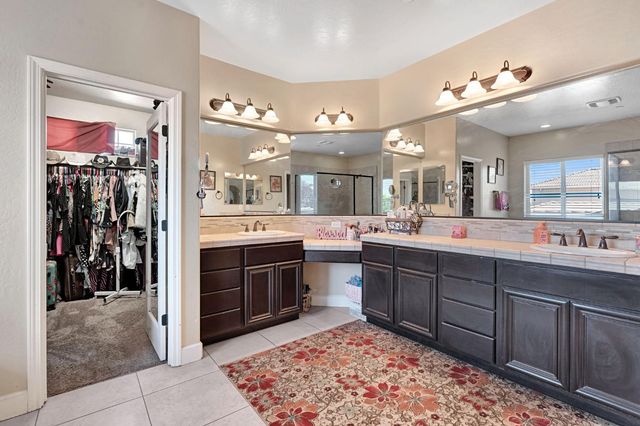 3450 N Jason Avenue, Fresno, CA 93737