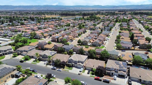 3450 N Jason Avenue, Fresno, CA 93737
