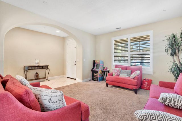 3450 N Jason Avenue, Fresno, CA 93737