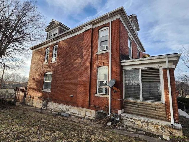 1010 Brooklyn Avenue, Kansas City, MO 64127