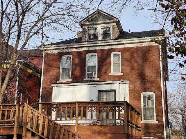 1010 Brooklyn Avenue, Kansas City, MO 64127