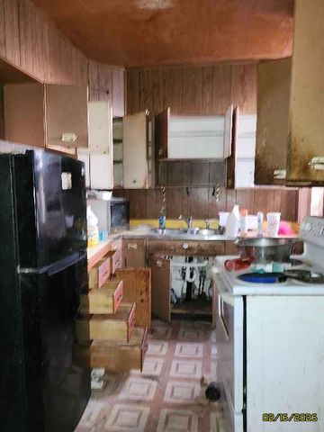 1010 Brooklyn Avenue, Kansas City, MO 64127