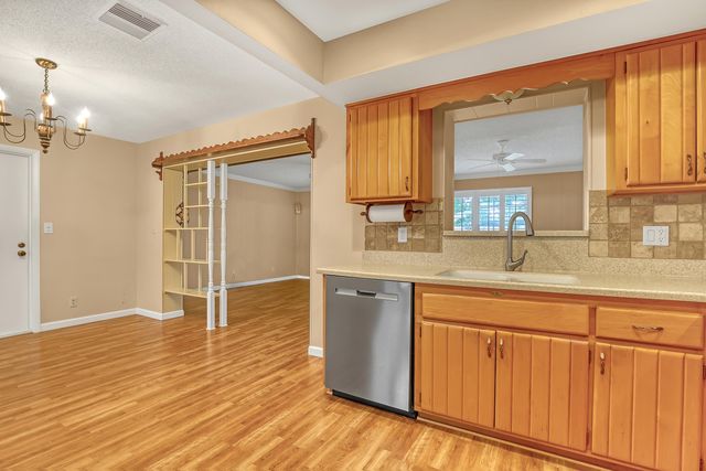 24 Pinetree Circle, Tequesta, FL 33469