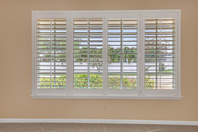 24 Pinetree Circle, Tequesta, FL 33469