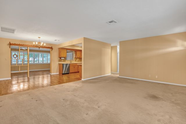 24 Pinetree Circle, Tequesta, FL 33469