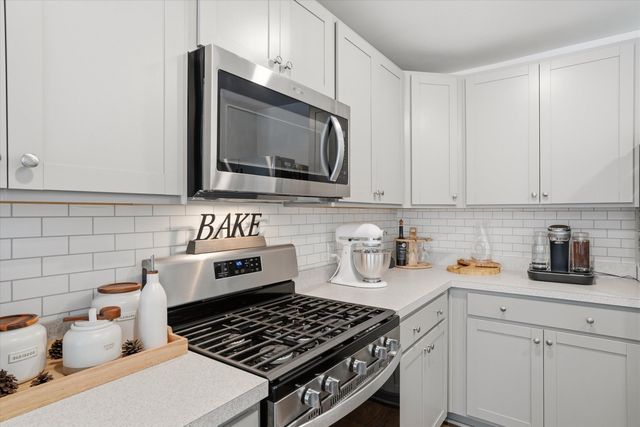 221 Cozy Brook Court, Summerville, SC 29486