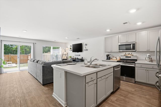 221 Cozy Brook Court, Summerville, SC 29486