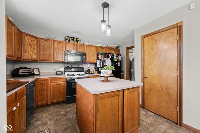 6486 E Orchard Drive, Edinburgh, IN 46124