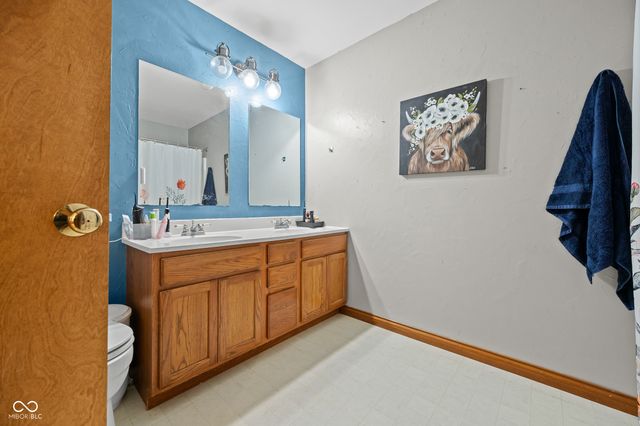 6486 E Orchard Drive, Edinburgh, IN 46124