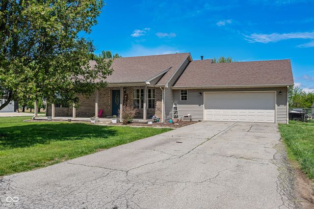 6486 E Orchard Drive, Edinburgh, IN 46124
