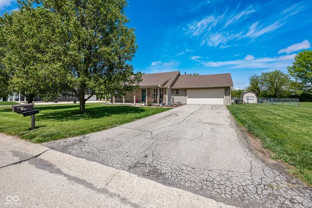 6486 E Orchard Drive, Edinburgh, IN 46124