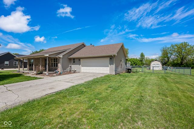 6486 E Orchard Drive, Edinburgh, IN 46124