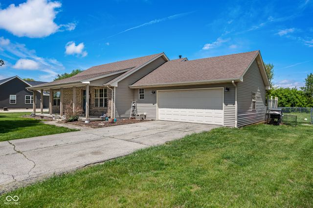6486 E Orchard Drive, Edinburgh, IN 46124