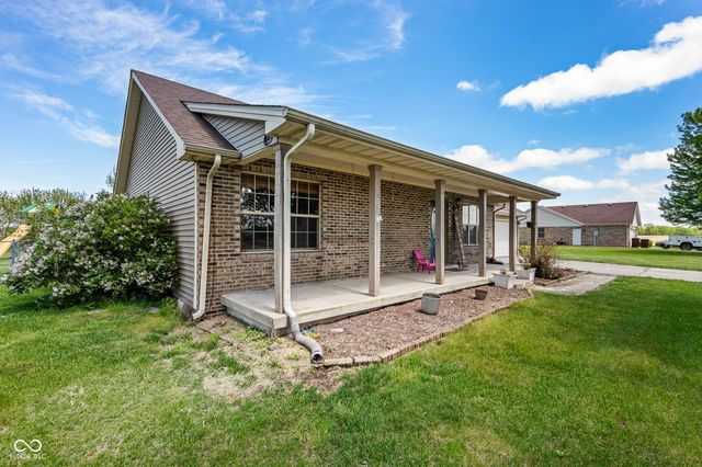 6486 E Orchard Drive, Edinburgh, IN 46124