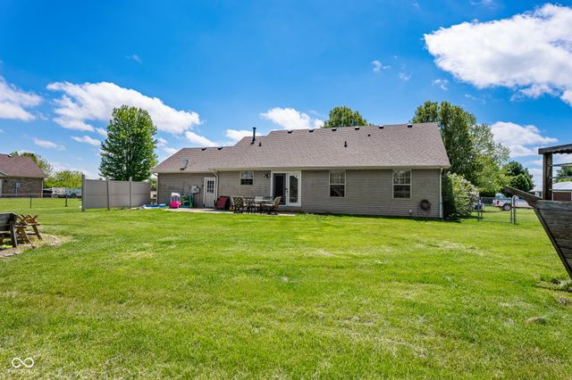 6486 E Orchard Drive, Edinburgh, IN 46124