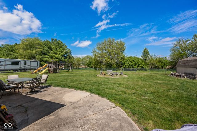 6486 E Orchard Drive, Edinburgh, IN 46124
