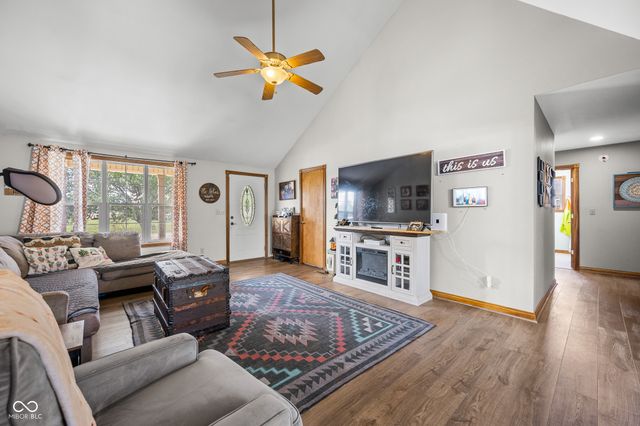 6486 E Orchard Drive, Edinburgh, IN 46124