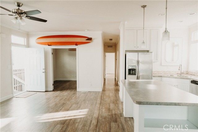 824 W 15th Street 8, Newport Beach, CA 92663