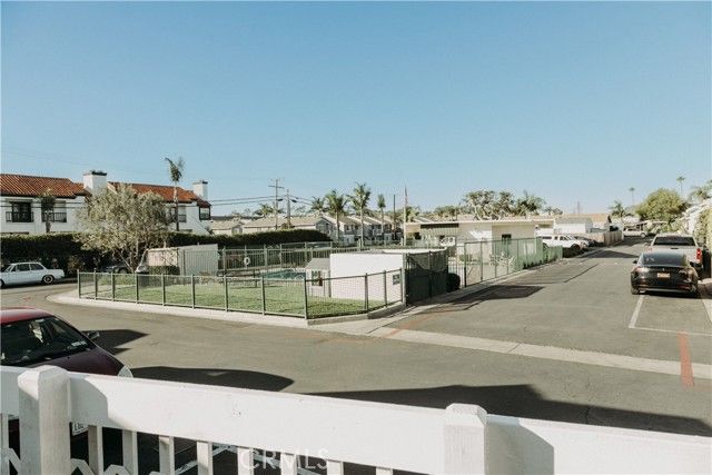 824 W 15th Street 8, Newport Beach, CA 92663