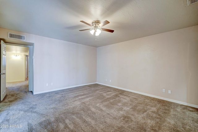 1556 E GLADE Avenue, Mesa, AZ 85204